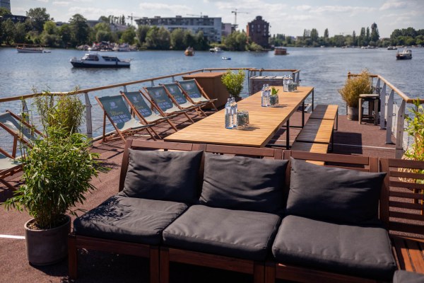 Teamevent-auf-der-Spree